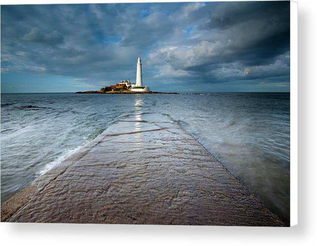 Lighthouse & Causeway, Whitley Bay Canvas Print